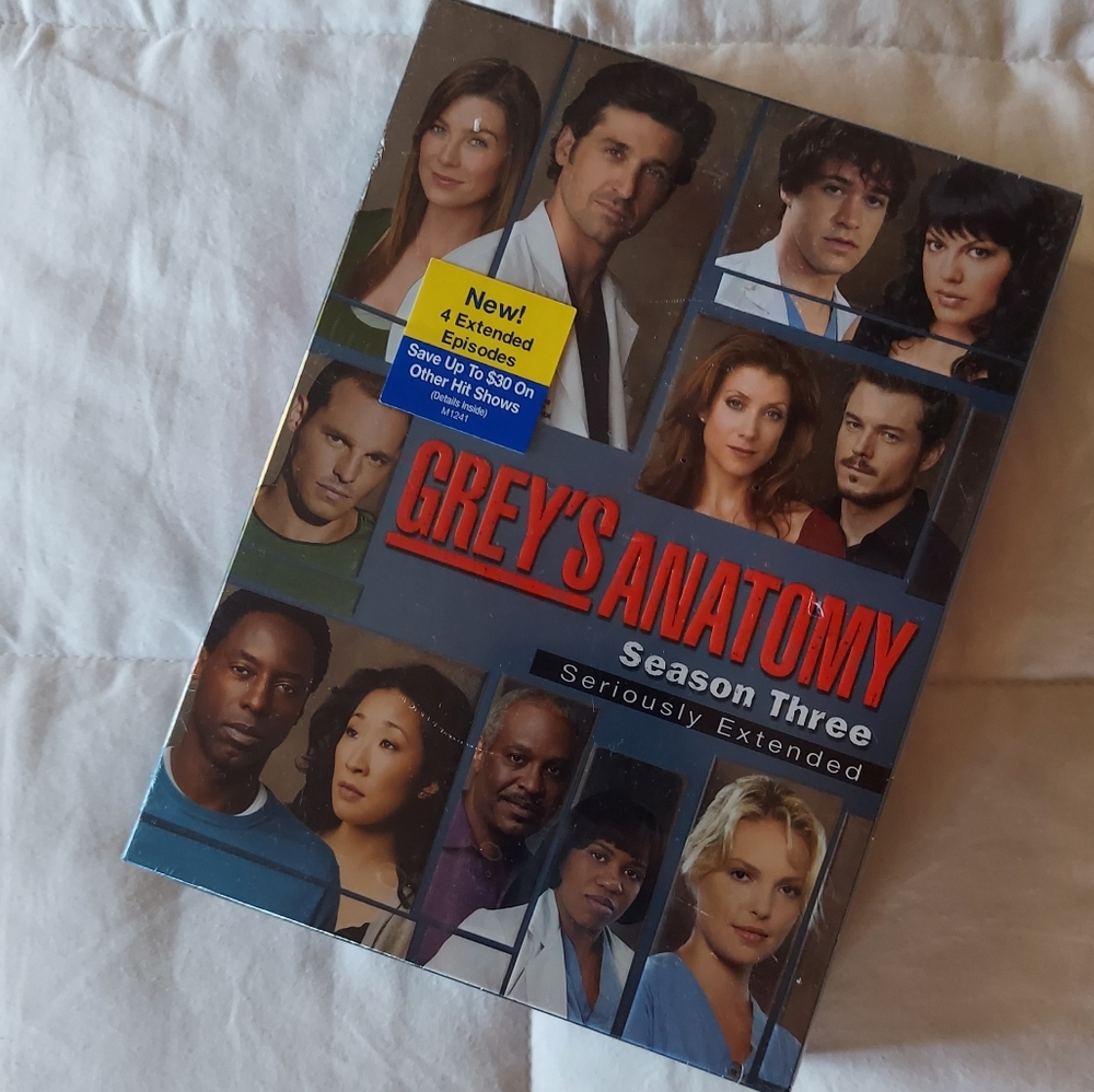 Grey's Anatomy Season 3 Extended Edition SEALED DVD Set - Picture 1 of 3